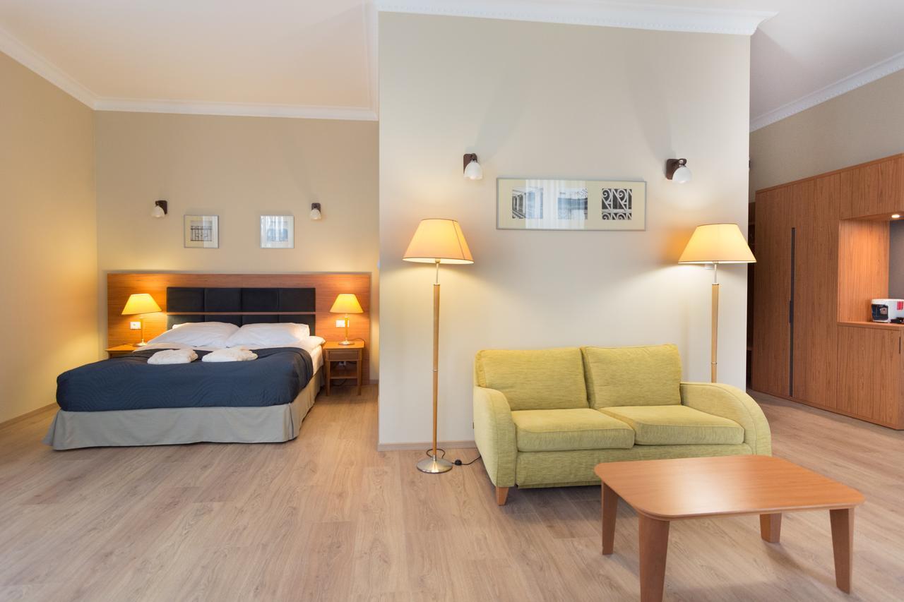 Brass Suites Лодзь Екстер'єр фото