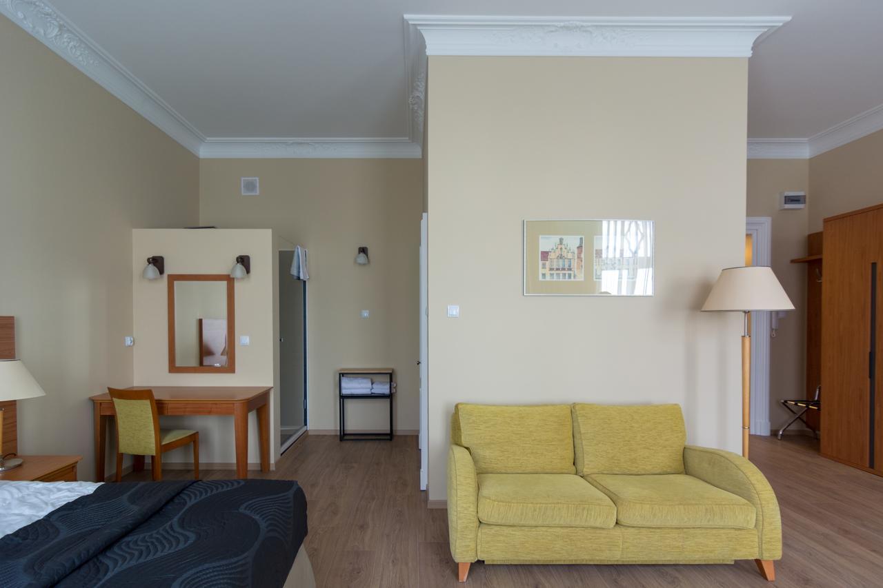 Brass Suites Лодзь Екстер'єр фото