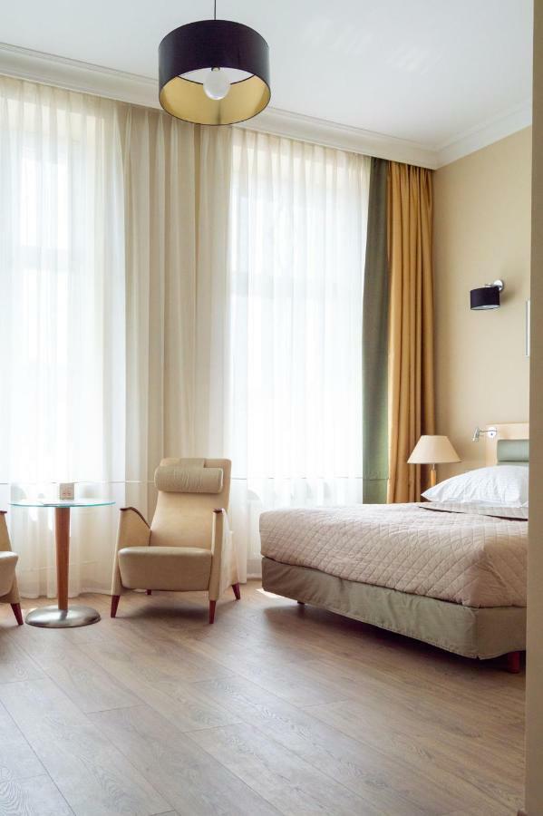 Brass Suites Лодзь Екстер'єр фото