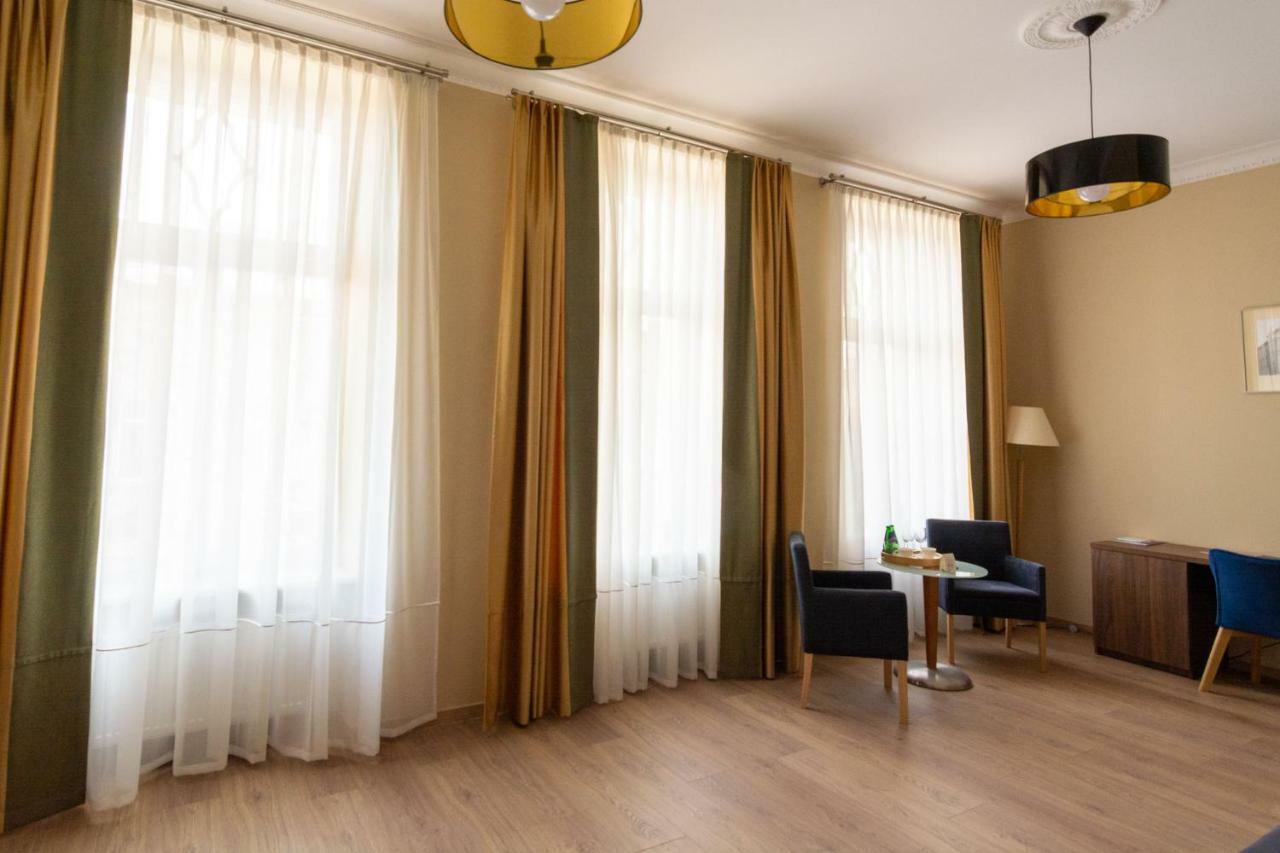 Brass Suites Лодзь Екстер'єр фото