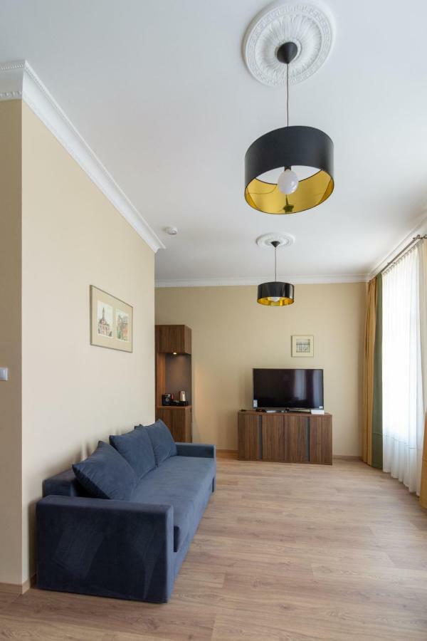 Brass Suites Лодзь Екстер'єр фото