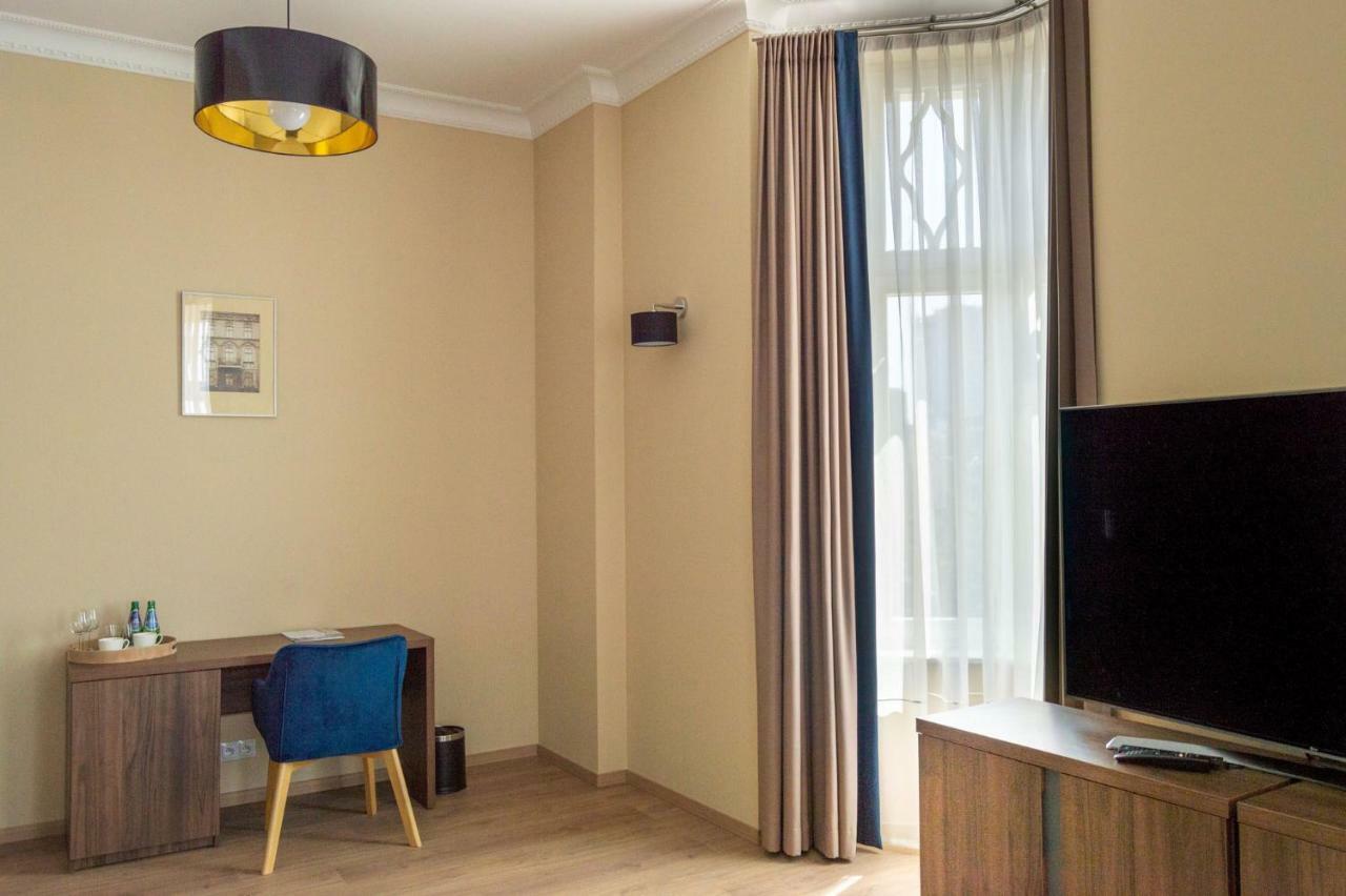 Brass Suites Лодзь Екстер'єр фото