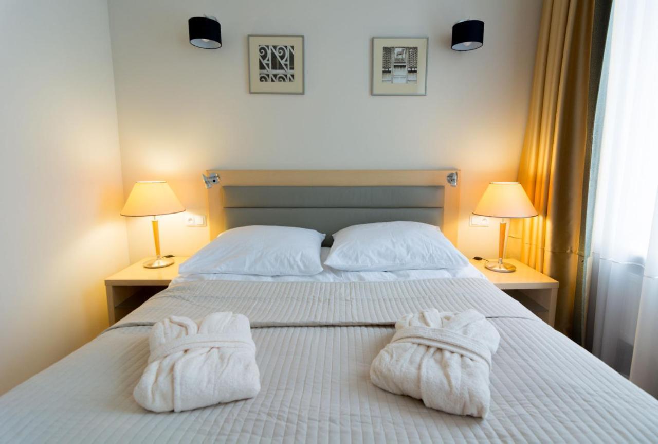 Brass Suites Лодзь Екстер'єр фото