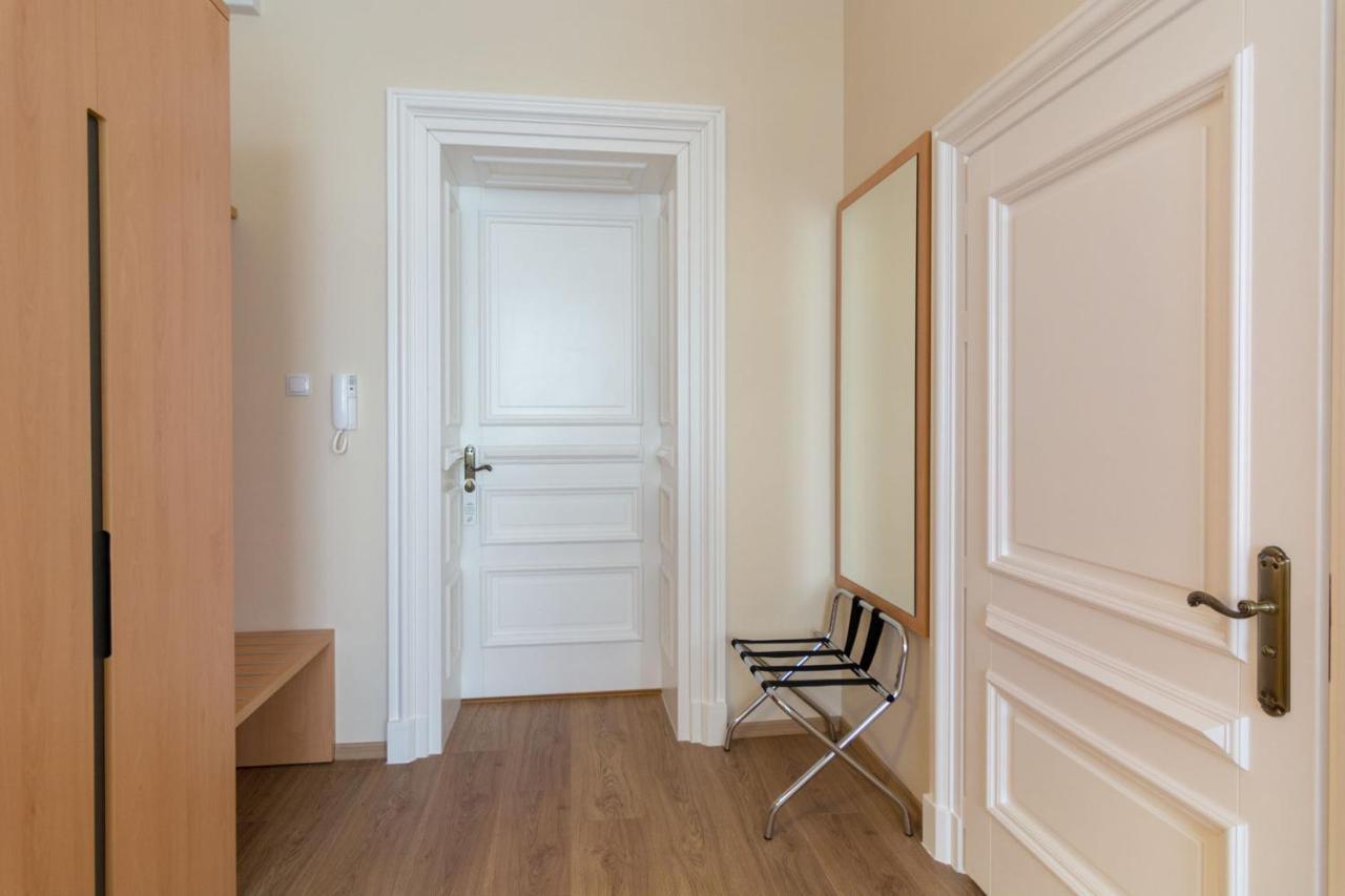 Brass Suites Лодзь Екстер'єр фото