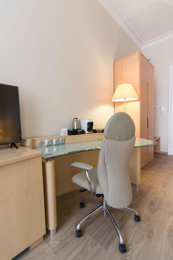 Brass Suites Лодзь Екстер'єр фото